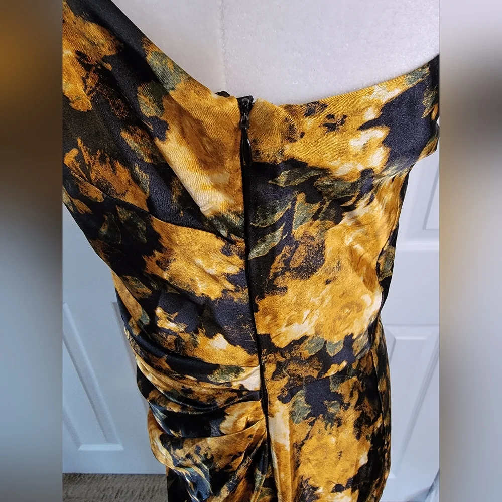 Maggy London Women's One Shoulder Printed Satin Dress Sz. 10 - Picture 3 of 11